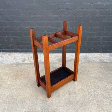 American Antique Mission Sculpted Oak Umbrella Stand by Stickley, c.1940’s 