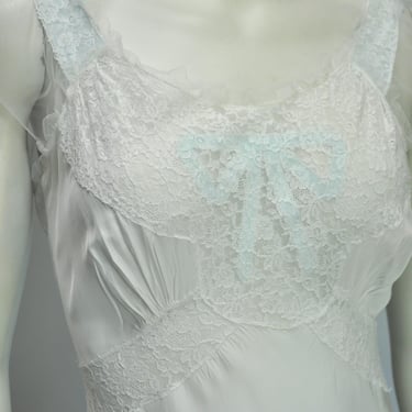 vintage 1940s white rayon nightgown w/ lace & blue bow details XS/S 