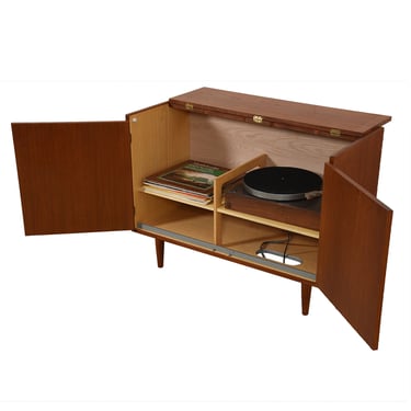 Media | Storage Cabinet with Lift-Up-Top in Teak