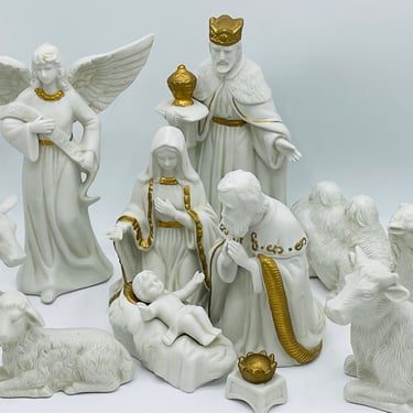10 Piece Vintage Nativity Set - Hand Painted Porcelain - White w-Gold Accents 