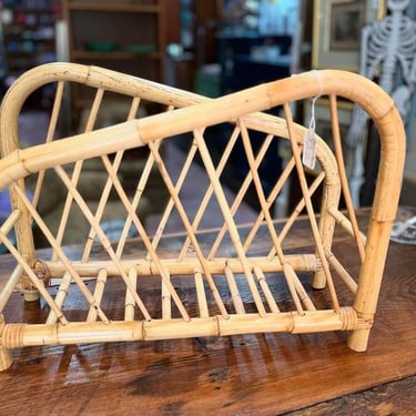 Bamboo magazine rack, 20”x14.4”x8” 