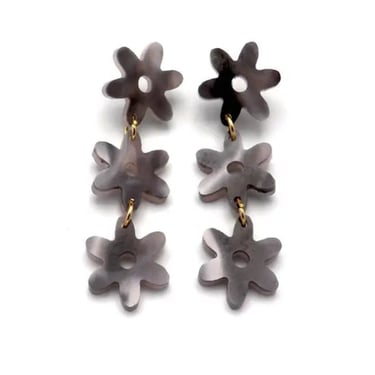 DāZē Drop Earrings - Gray
