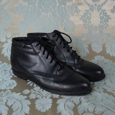 Vintage 90s Honors Black Leather Lace Up Booties with Embossed Braiding Detail and Padded Ankles Size 8.5 