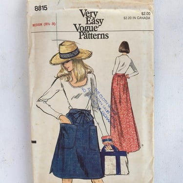70's Vintage Very Easy Vogue Wrap Around Skirt, Size Medium Waist 26.5-28