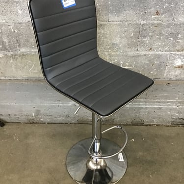 Upholstered Swivel Stool (Seattle)