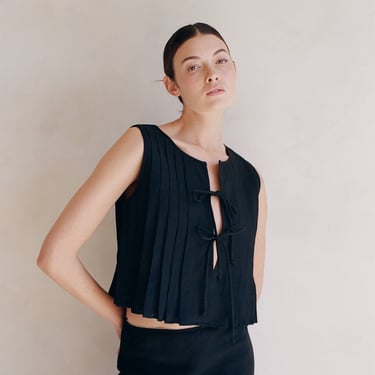 a.ren | Linen Pleated Tie Front Tank in Black