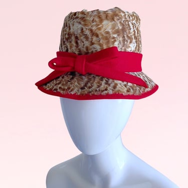 Feathers of Sophistication: 1950s Vintage Laddie Northridge Feathers Bucket Hat - Elevate Your Style with Timeless Glamour 