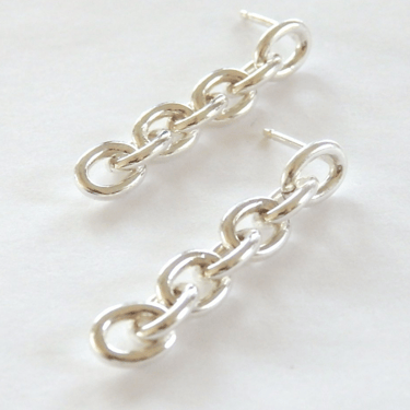 Thick link earrings