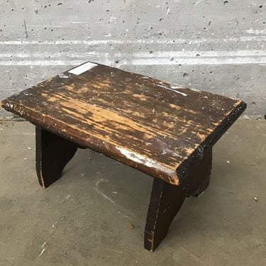 Cute Wood Stool (Seattle)