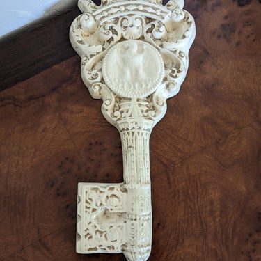 Vintage Plaster Skeleton Key with Eagle and Ornate Royal Details Wall Decor 