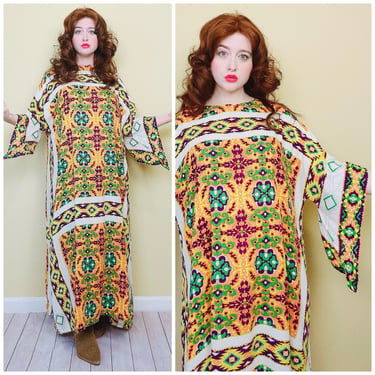 1970s Vintage Lane Bryan Cream And Green Psychedelic Caftan / 70s Acetate Bell Sleeve Paisley Zip Maxi Dress / XXL 