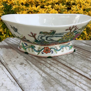 Chinese Lobed Oblong Pedestal Bowl - Bird Of Paradise - Mid 20th Century