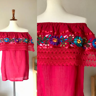Vintage red mexican embroidered off the shoulder lace top size xs to small 