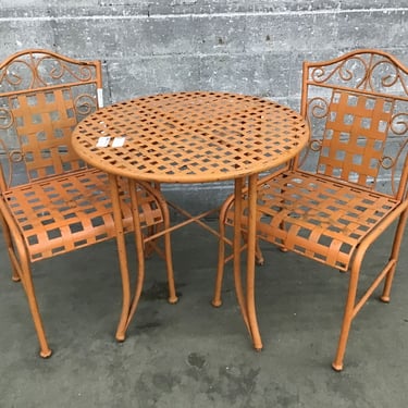 Garden Show Ready Patio Table & 2 Chairs (Seattle)