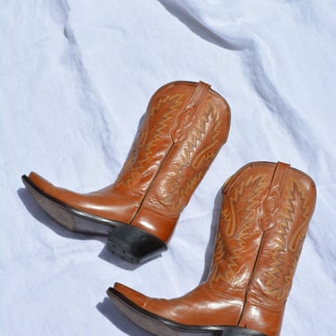 Vintage cowboy boot / vintage womens cowboy boot / vintage Old West cowboy boots / vintage brown leather cowboy boot / brown cowboy boot / 