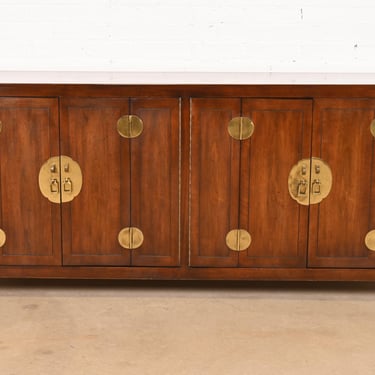 Henredon Hollywood Regency Chinoiserie Walnut and Brass Sideboard Credenza, Circa 1970s