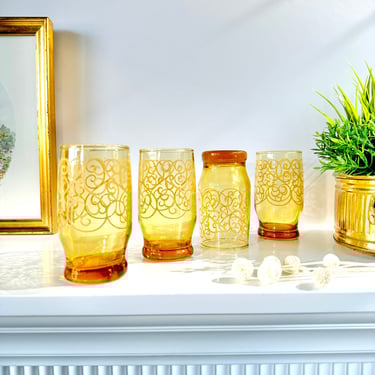 Vintage Amber Yellow Juice Glasses Set of 4 MCM Retro Glassware, Honey Yellow Glass Small Tumblers, Spiral Pattern Mid Century Retro Kitchen 