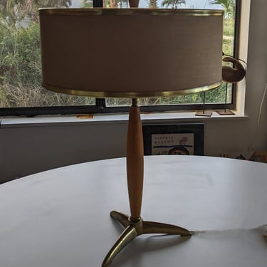 Vintage Modern Table Lamp in the Style of Gerald Thurston for Lightolier and Laurel Lamp 