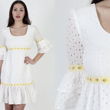 Plain White Embroidered Eyelet Mini Dress / Tiered Ruffle Bell Sleeves / Vintage 70s Floral Embroidered Casual Short Dress 