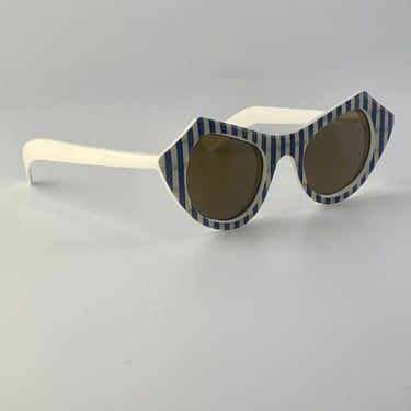 1950'S Vintage Cat Eye Sunglasses - Made in the USA - Blue & White Striped Plastic Frames - Original Glass Lenses 