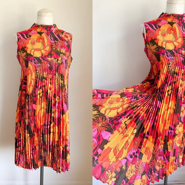 Vintage 1960s Staccato Pleated Floral Mini Dress / S 
