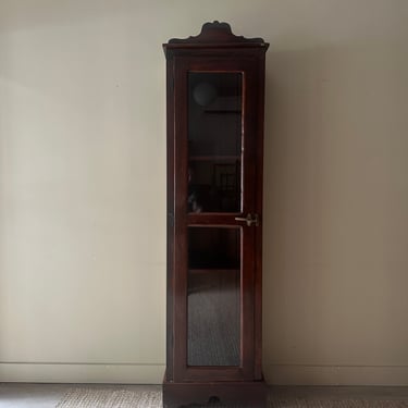 Chimney cabinet
