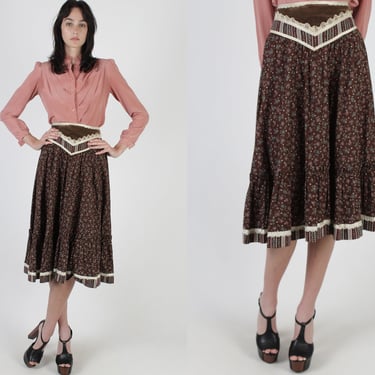 Calico Gunne Sax Maxi Skirt With Pockets / 70s Tiered Floral Country Skirt / Brown Velvet Prairie Cottagecore Skirt 