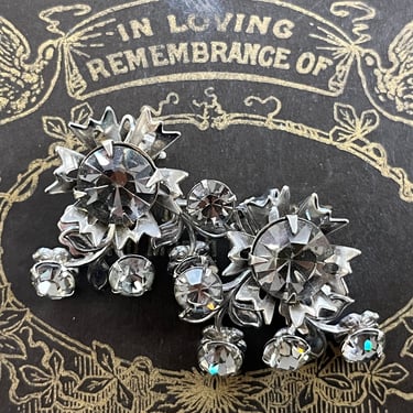 vintage jeweled earrings rhinestone floral clip-ons 