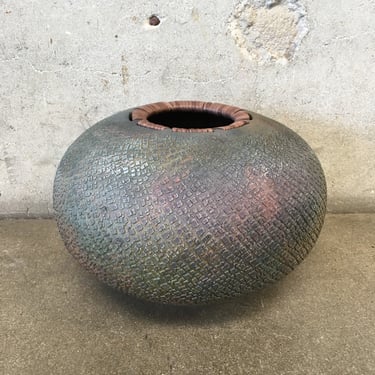 Scott Huebner Signed Roku Vase