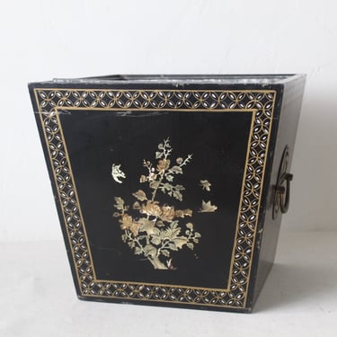 Vintage Chinoiserie Lacquered Mother-of-Pearl Inlaid Brass Handles Planter waste Basket with Liner Mid Century 