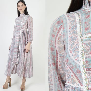 Antique Print Boho Wedding Dress, Vintage 70s Embroidered Floral Trim, Renaissance Fair Long Hippie Outfit 