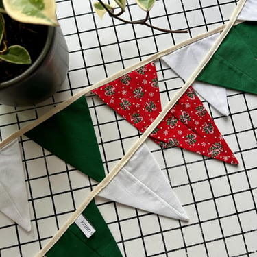 Candy Cane Christmas Bunting (4 feet) 