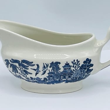 Churchill Blue Willow 1987  Gravy Boat Georgian Style MADE IN ENGLAND- Chip Free 