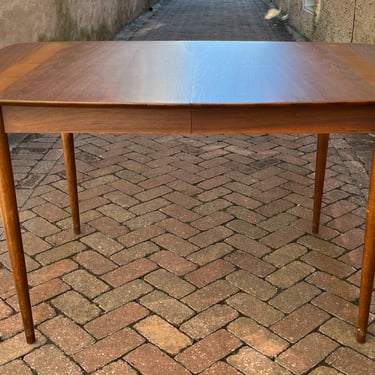 American of Martinsville Dining Table