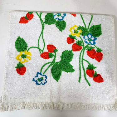 Vintage Cannon Monticello Hand Towel Cotton Strawberries Mid-Century Retro Strawberry Red Green White Dopamine Decor 1960s 