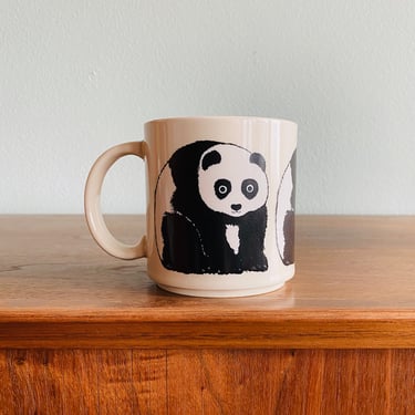 1984 Taylor & Ng "Wonda" panda bear mug / near mint coffee cup by San Francisco designer Win Ng 