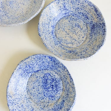 Shallow Bowl in Blue Speckle
