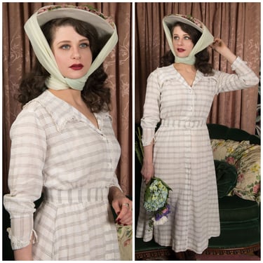 Edwardian Dress - Authentic 1910s Nubby Cotton Day Dress with Wide Sailor Collar in Subtle Striped Plaid 