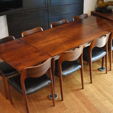 Restored Brazilian Rosewood rectangular dining set by Moreddi (expandable table, eight 71 chairs) – 52” to 92” long 