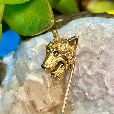 Vintage Wolf Lapel Pin Gold Tone Stick Pin Retro Fashion Jewelry Figural 3D 