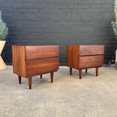 Pair of Mid-Century Modern Walnut Night Stands by American of Martinsville, c.1960’s 