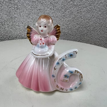 Vintage Josef Originals ceramic figurine Angel little girl Birthday 6 cake pink tones 