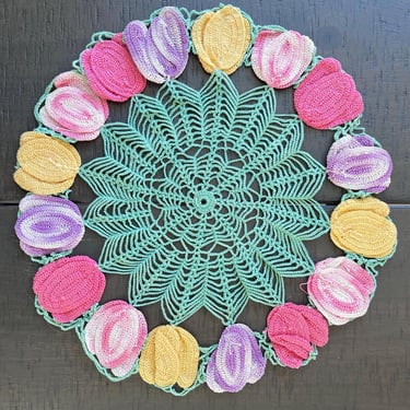 Doily crocheted tulip 10” Vintage 