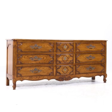 Baker French Louis XV Style Oak and Burlwood Bombe Chest Lowboy Dresser 