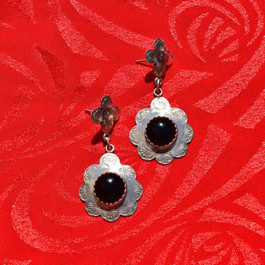 Vintage Navajo MANYGOATS Sterling Silver Black Onyx Flower Pierced Dangle Earrings, Engraved Designs, Native American Jewelry, 2 3/8" L 