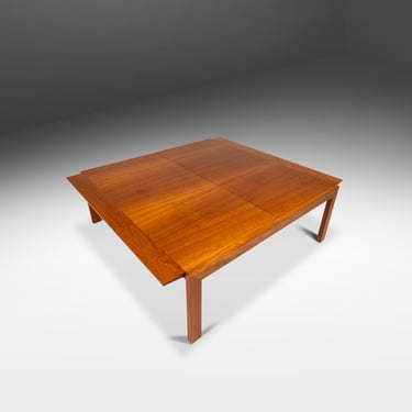 Mid-Century Danish Modern Coffee Table w/ Expanding Table Top w/ Stroage Space in Teak After Johannes Andersen, c. 1970's 