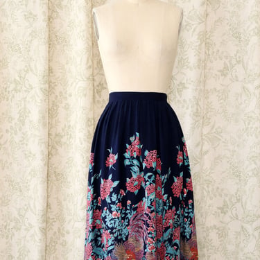 Roosters in Wisteria Skirt XS
