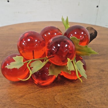 Vintage Mid Century Lucite Acrylic Red Grapes Cluster 
