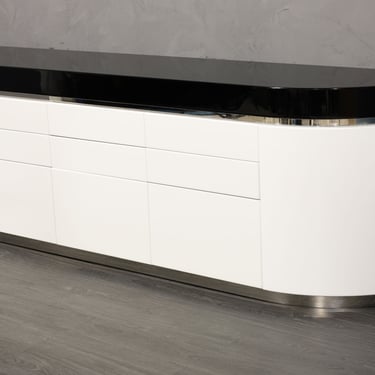 J. Wade Beam Large &quot;Ponte&quot; Sideboard for Brueton in White and Black Lacquer