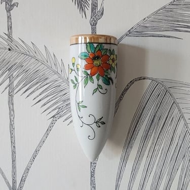 Vintage Vase, Wall-mounted, Handmade and painted in Japan, circa 30's 